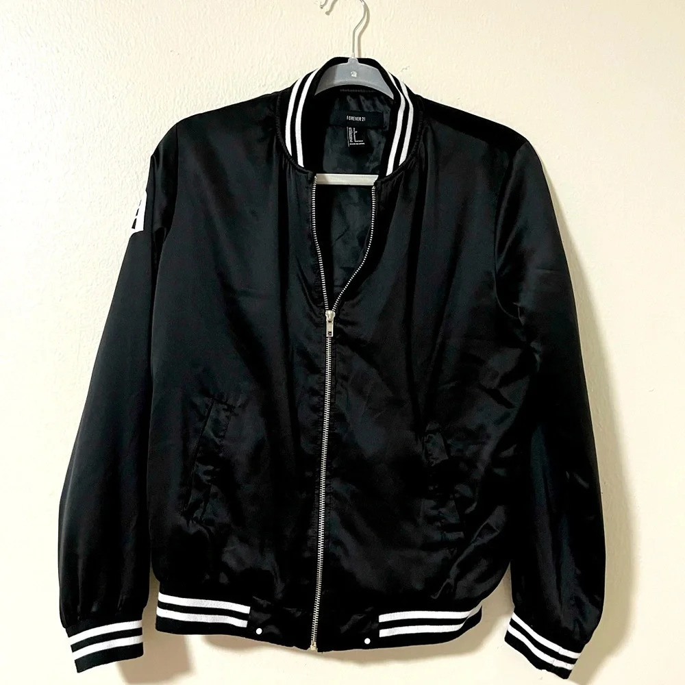 Bomber Jacket Black Sateen Size Small Detroit Pizza quirky kitschy cuffed sleeve